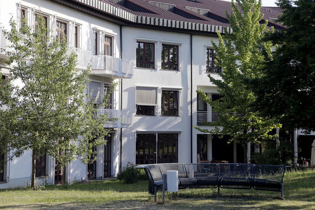 Tagungs- Und Bildungszentrum Steinbach/taunus Hotel 3*