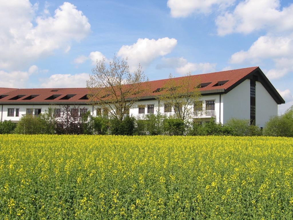 Hotel Tagungs- Und Bildungszentrum Steinbach/taunus 3*